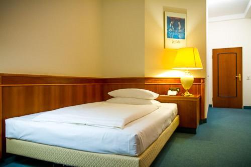 Hotel De Weimar Ludwigslust Εξωτερικό φωτογραφία